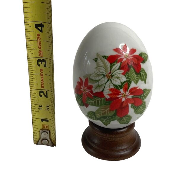 Avon GIFTS OF NATURE Porcelain Egg 1987 Winter's Treasure X-Mas Decor Vintage - Picture 2 of 8